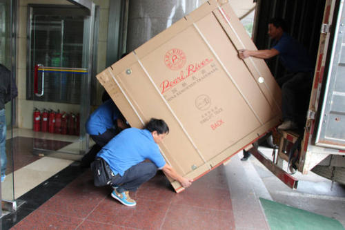安仁钢琴贵重工艺品无忧运